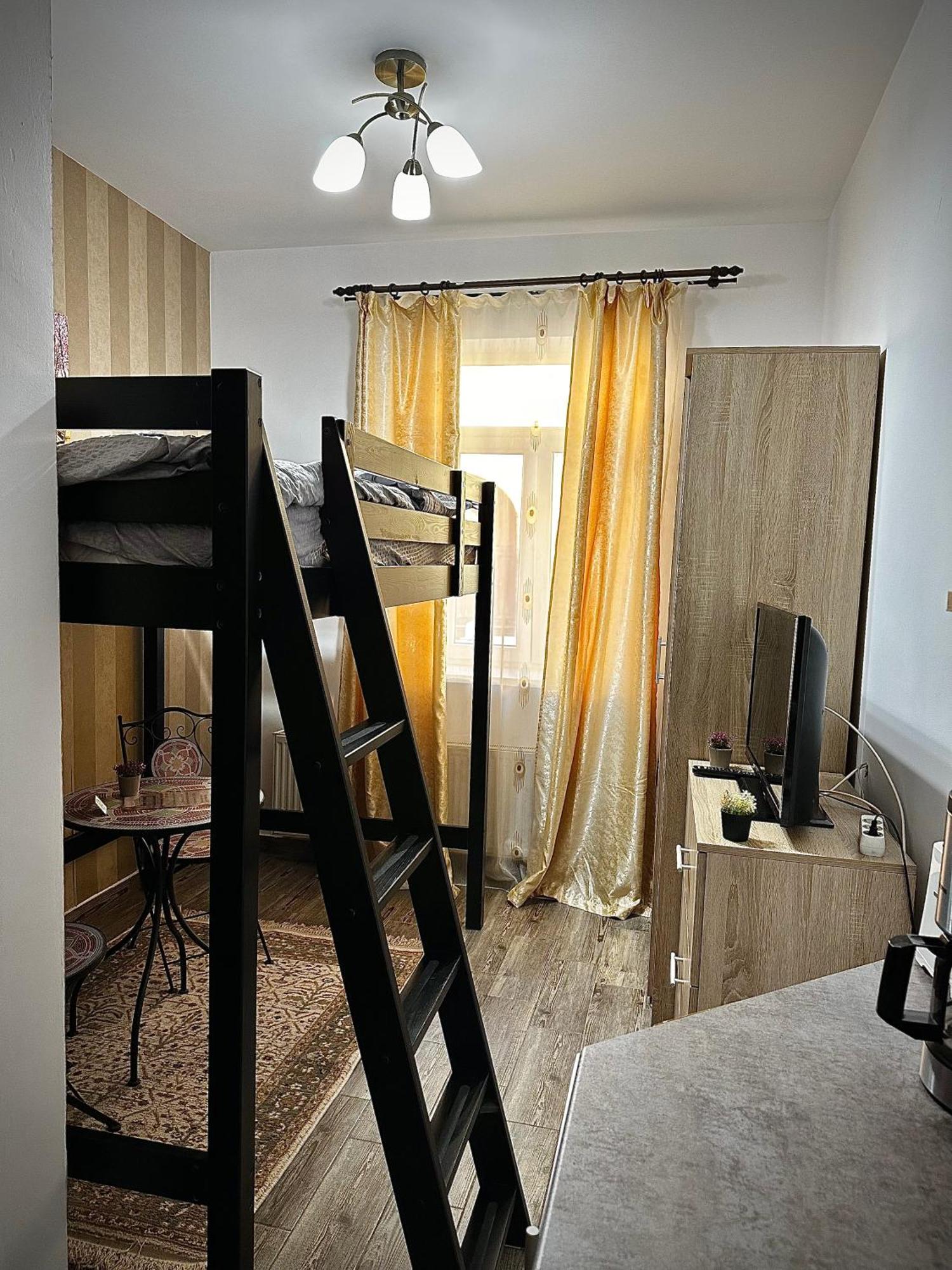 Ada'S Luxury Apartament&Studio - Old City Brašov Exteriér fotografie